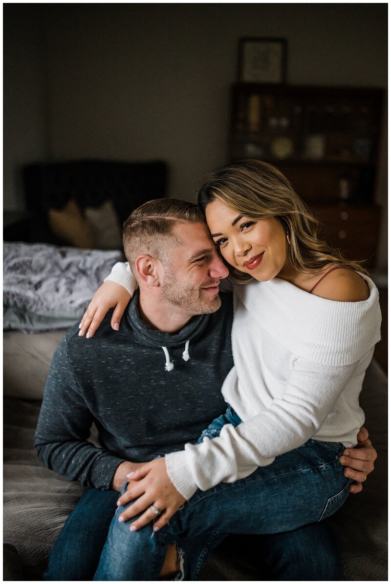 Lifestyle In-Home Maternity Portraits | Dayton, Ohio