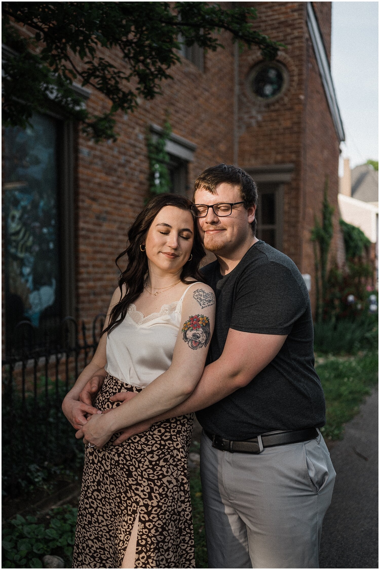 Historical Oregon District Engagement Portraits | Dayton, Ohio