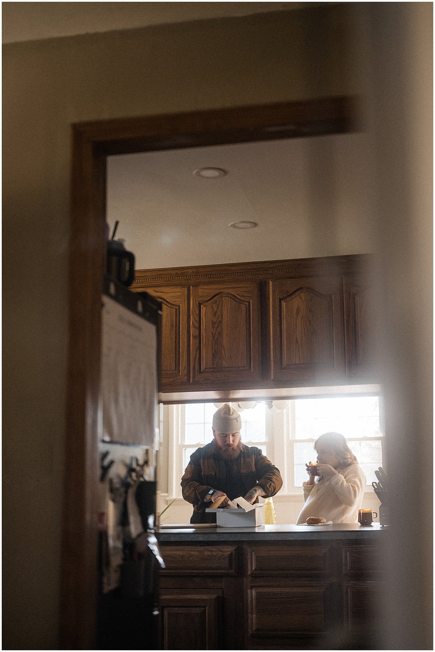 In-Home Lifestyle Maternity Portraits | Centerville, Ohio