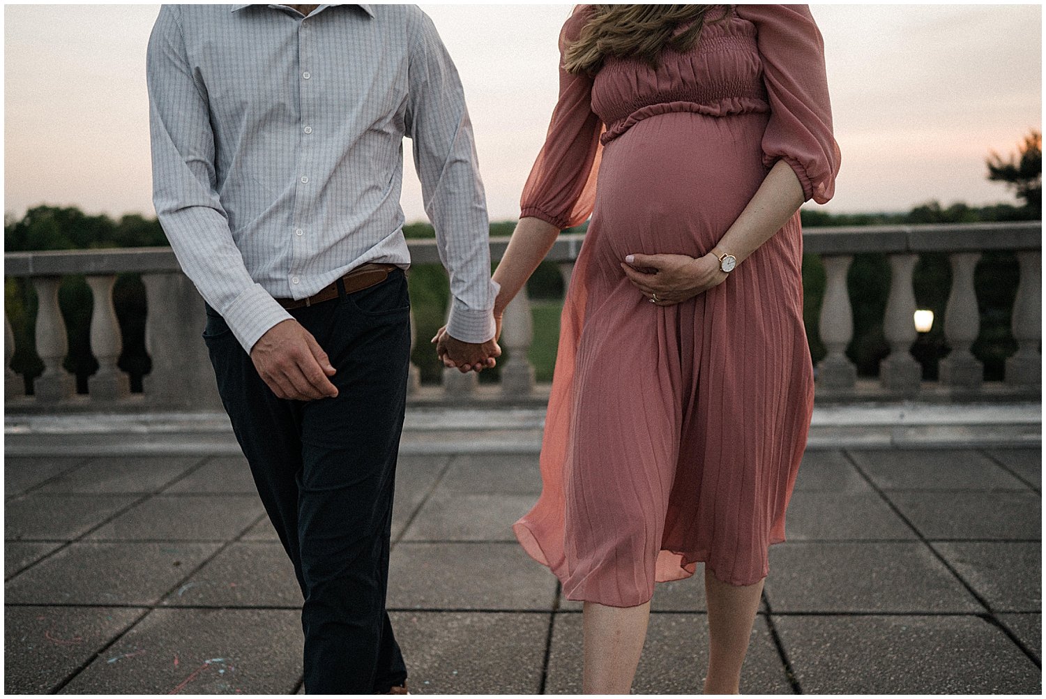 Ault Park Maternity Portraits | Cincinnati, Ohio