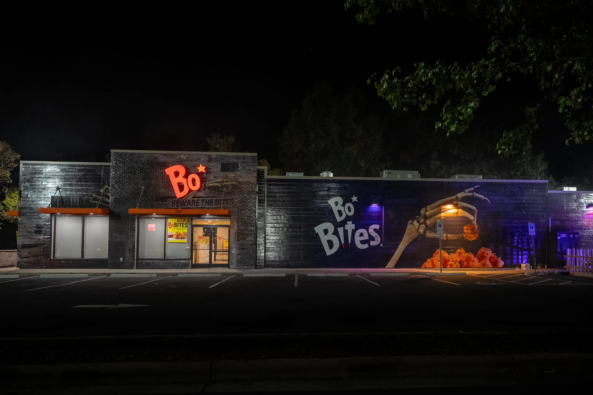 Boojangles_StoreWrap-Night.jpg