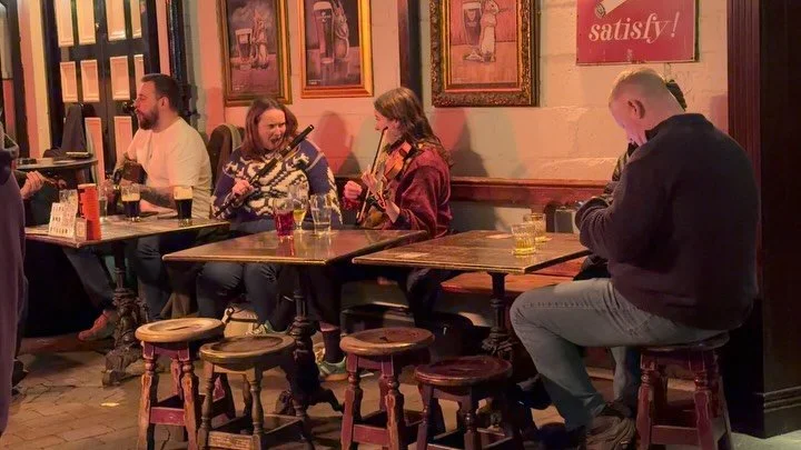 O&rsquo;Donoghue&rsquo;s #dublin #pub, left us on a high note for #ireland with their #irish #folk #music and #song. It was packed, everyone enjoying themselves, and great to #mingle with the locals.

Dublin&rsquo;s people, food, music, drink, museum