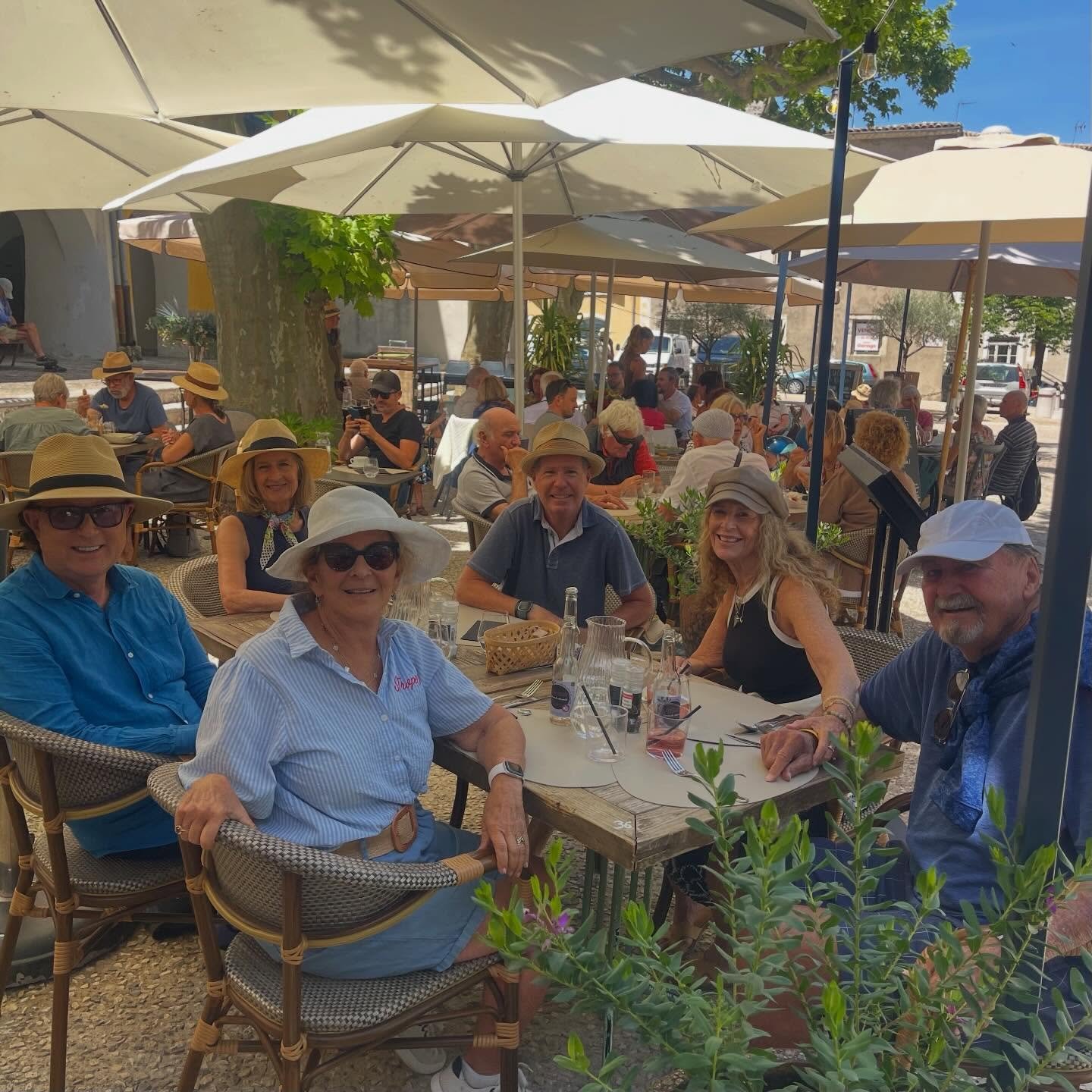 Spent the day in #sauve a beautiful medieval village in the Gard with new friends. The #fete des Violons Populaires was happening, a three day festival embracing the traditional violin folk music and #occitane life. 

Violinists of all ages and style