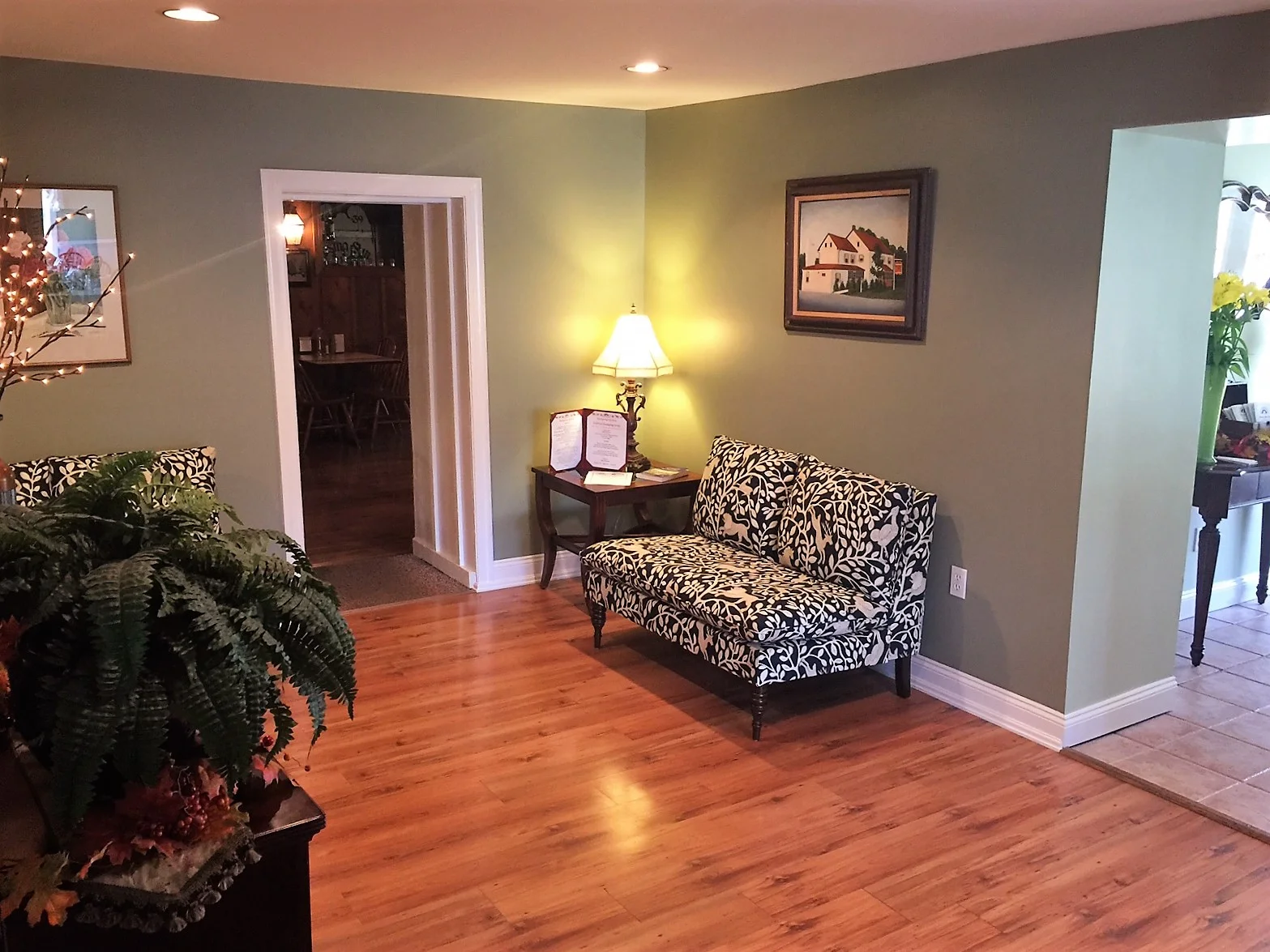 new sofas - lobby .jpg