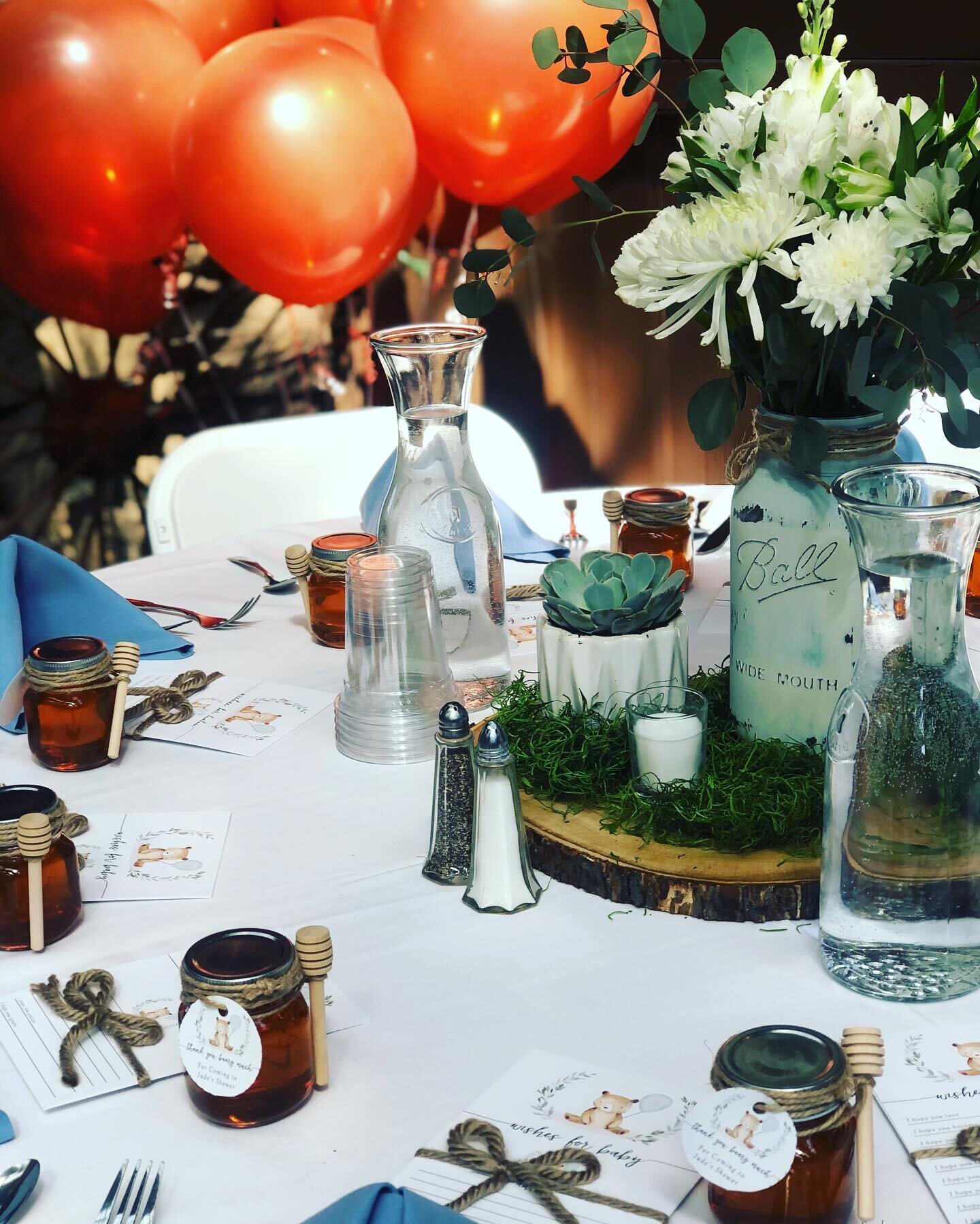 Inspiration 💐 
#celebrate 
#celebrate🥂 
#telfordpa 
#parestaurants 
#restaurants 
#partytime💃 
#weddingvenue 
#specialevents 
#events
#centerpieces 
#centerpiecesideas 
#wedding 
#formal
