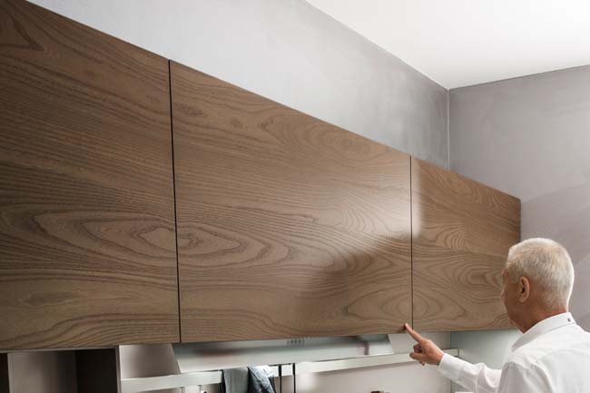 touch activated motorized "vola" door