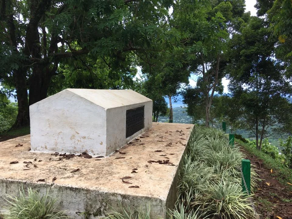 The isolated tomb of legendary Scottish novelist and poet Robert Louis Stevenson photographed by Mariano Rolando Andrade during his travels in the South Seas in 2016