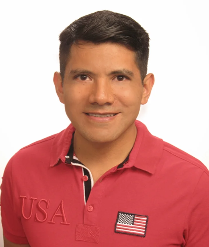 Cesar Cruz photo.jpg