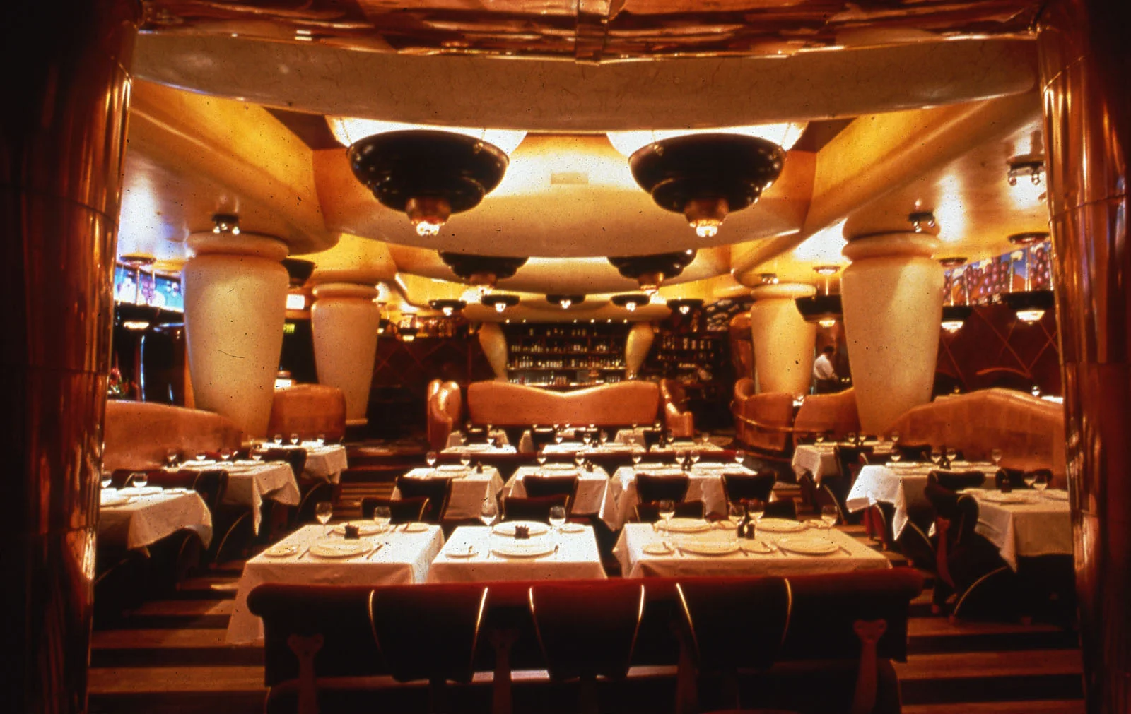 Restaurant Cypress Club — MOZER