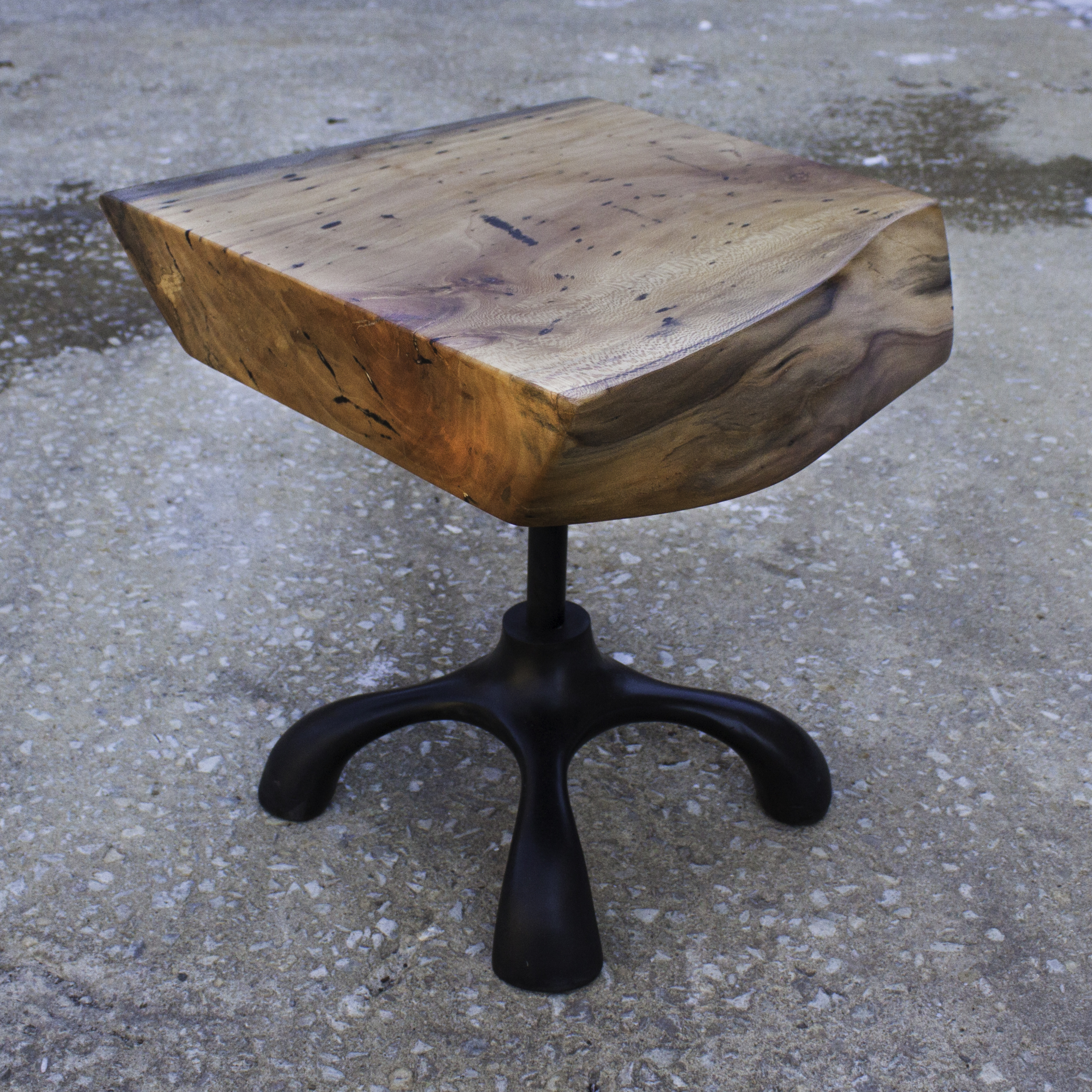 Chunk Wave Side Table