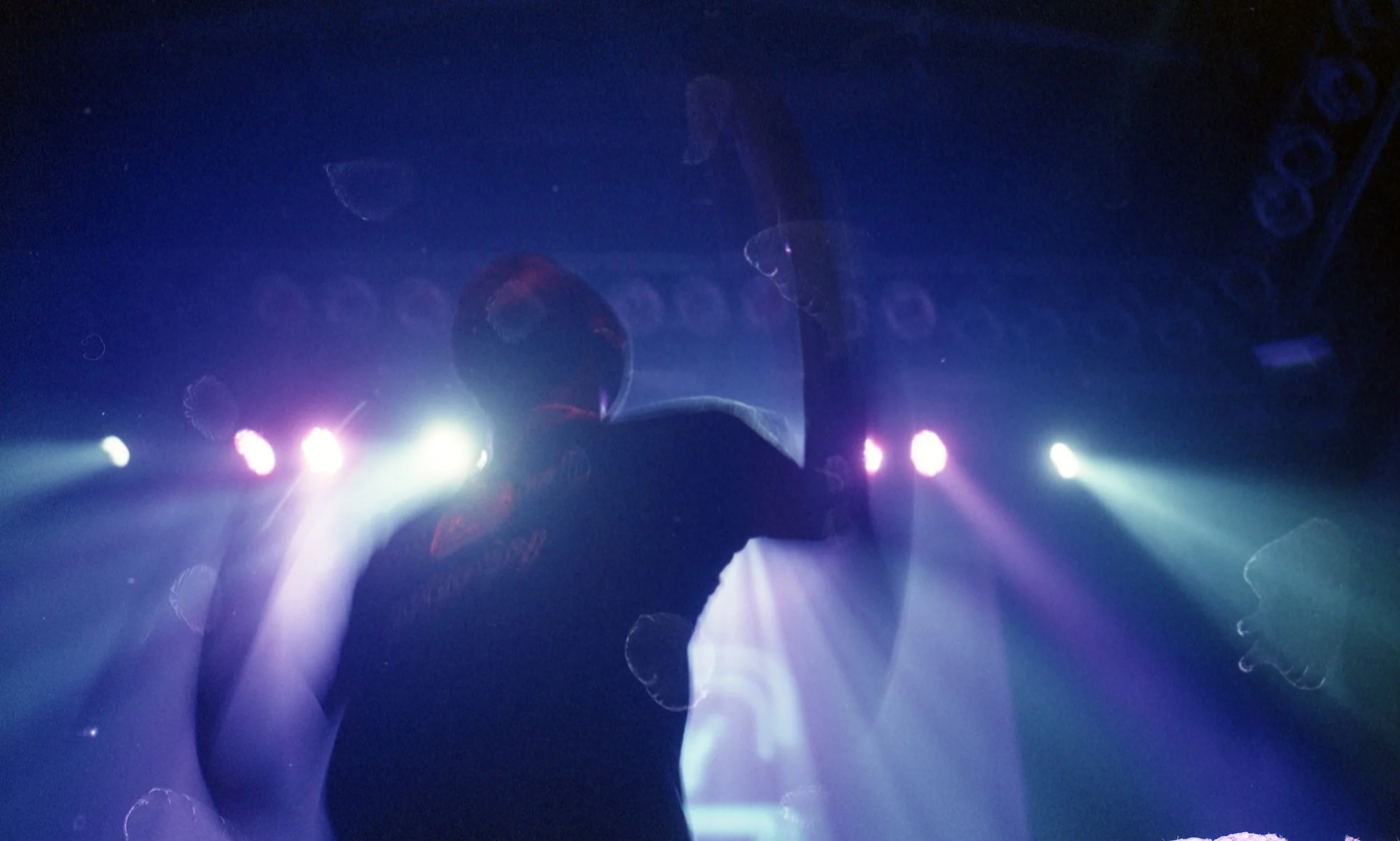 img029.jpg