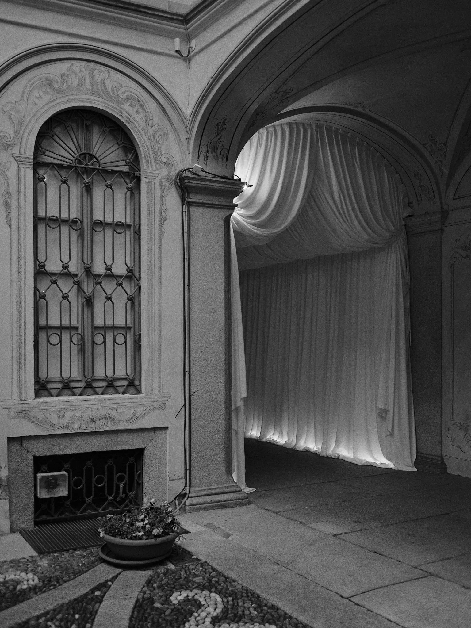 BalenciagaExhibition_1_©FrancescoMontaguti.jpg