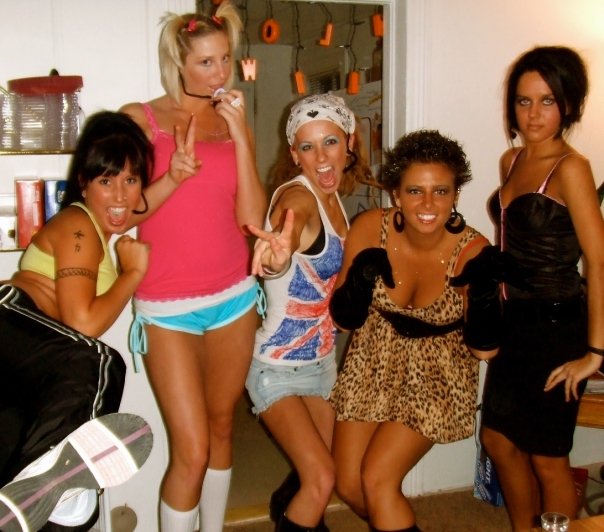Left to Right: Sporty Spice/Izzy, Baby Spice/Jenna, Ginger Spice/Michaela, Scary Spice/Chasidy, Posh Spice/Nichole
