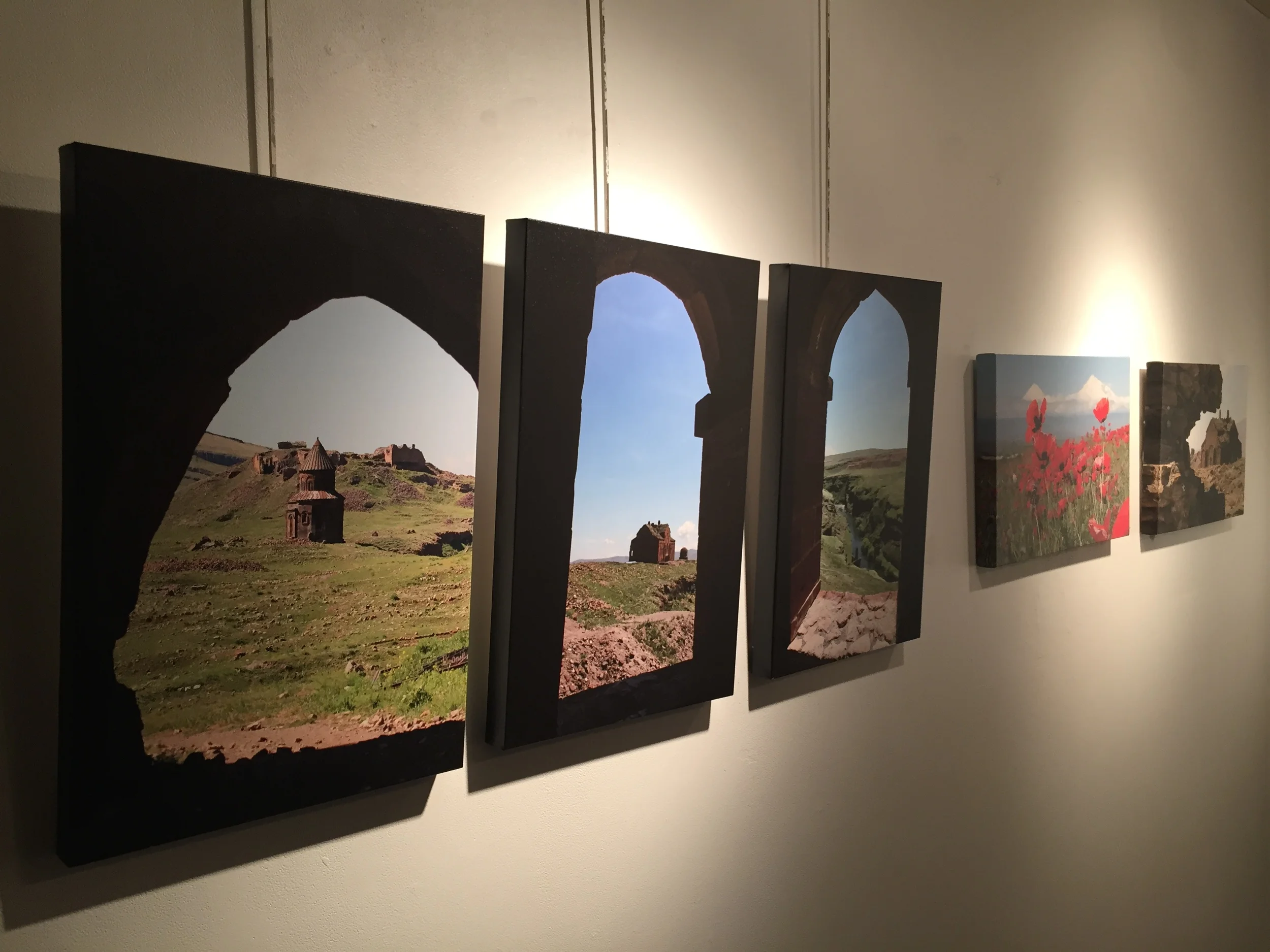 150924 1103 Distillery District Dad Gallery.JPG