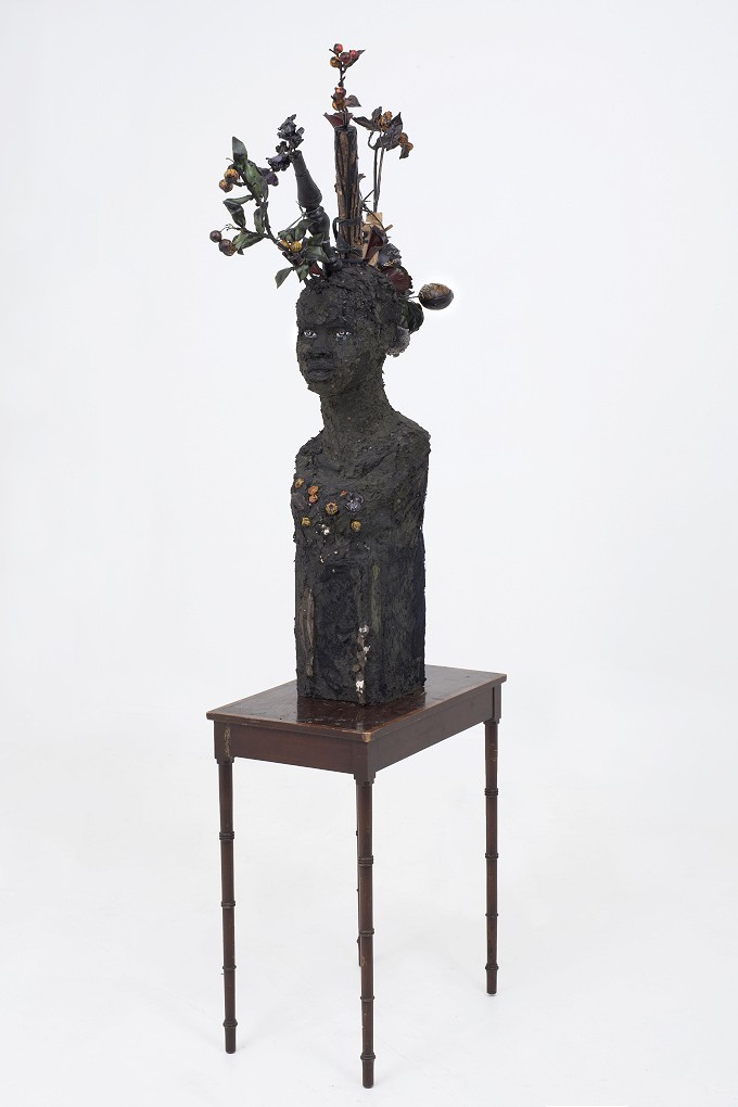 Wangechi Mutu - Flower head , 2015. Mixed media 111.8 x 81.3 x 33 cm, Courtesy the Artist and Victoria Miro, London - Goodman Gallery
