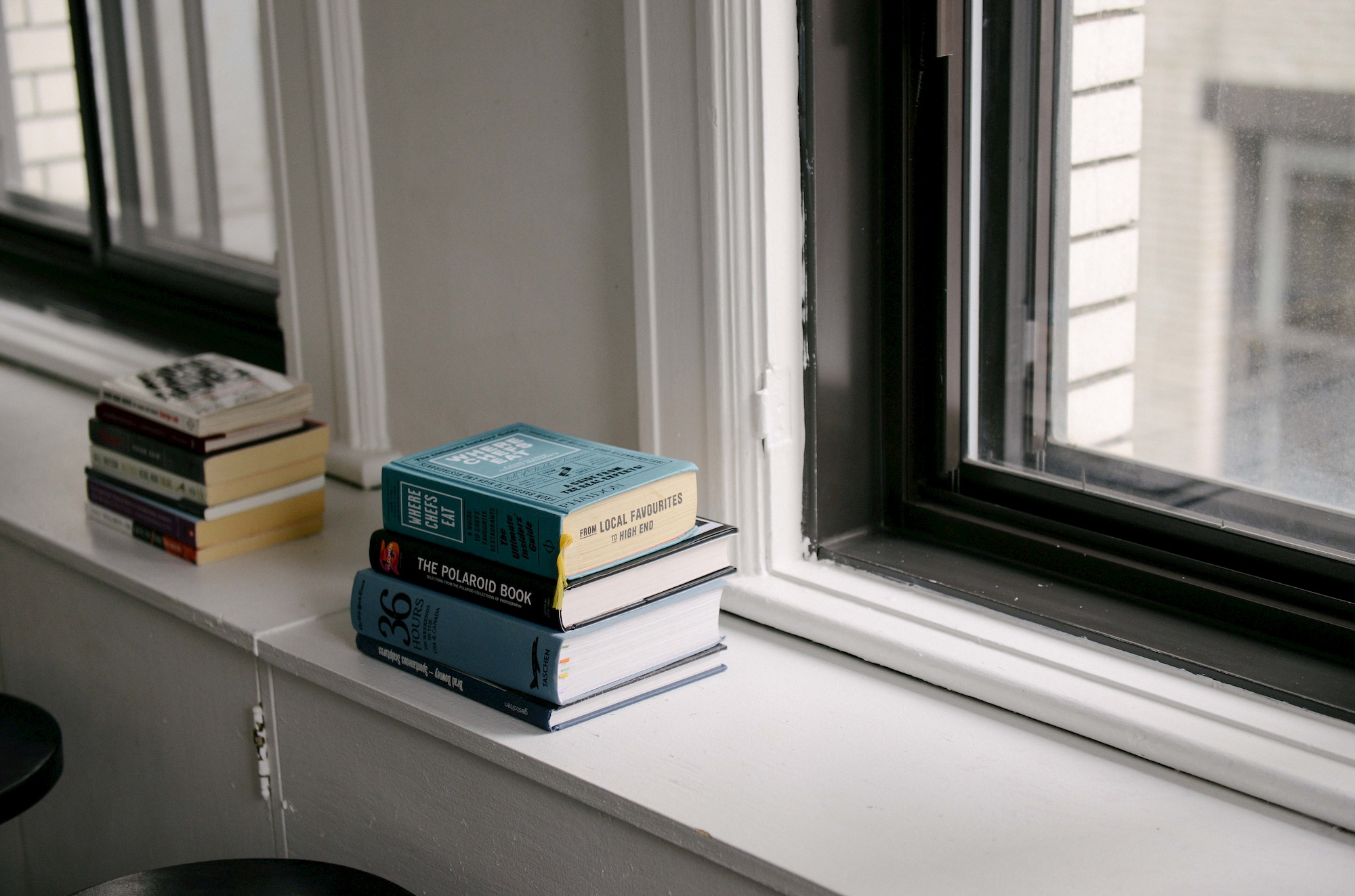 Mornington Web Design Banner Books.jpg