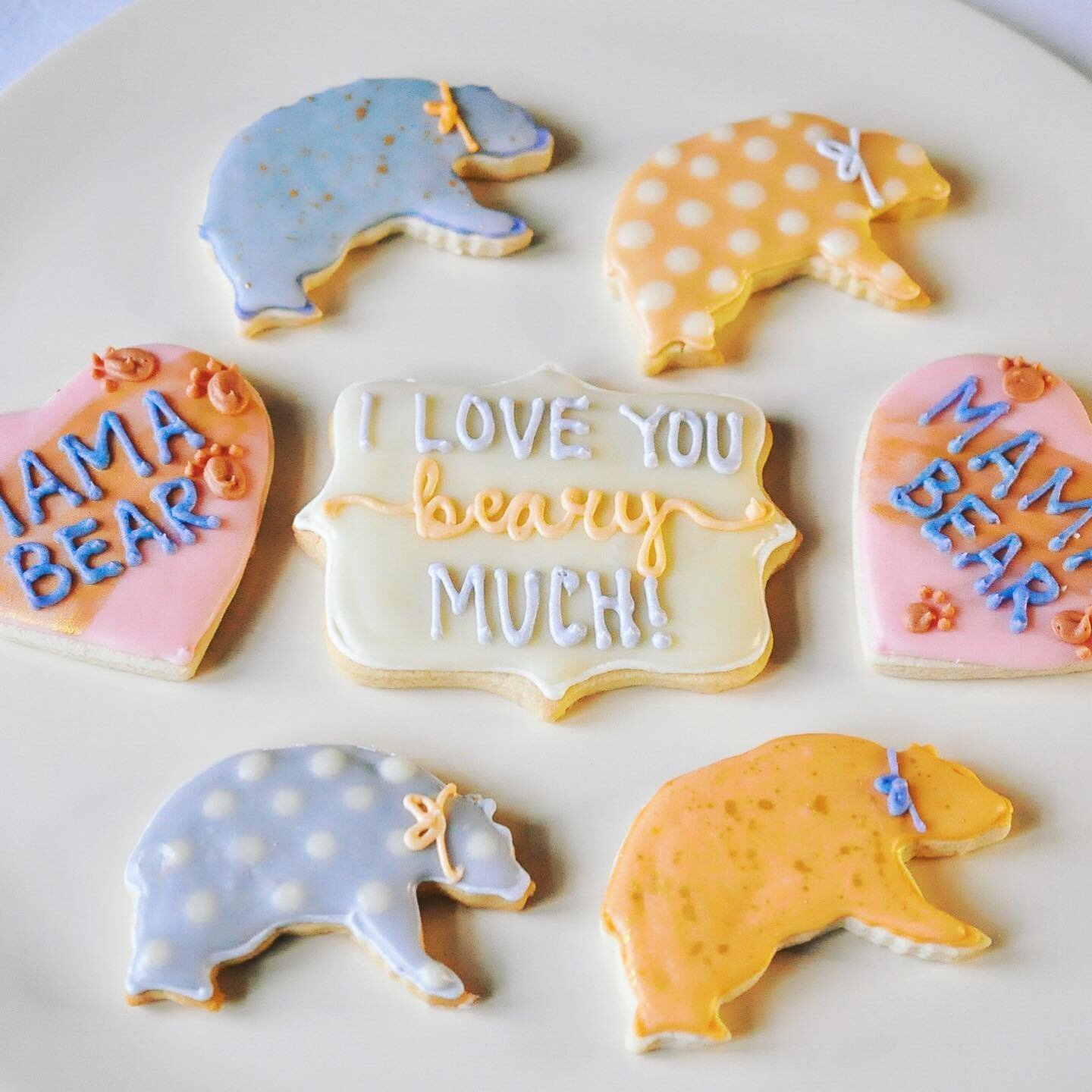 Where are all our mama bears out there?? These sweet little sugars are designed just for you! 🧡 Mother&rsquo;s Day menu is up and online ordering is open, link in bio!