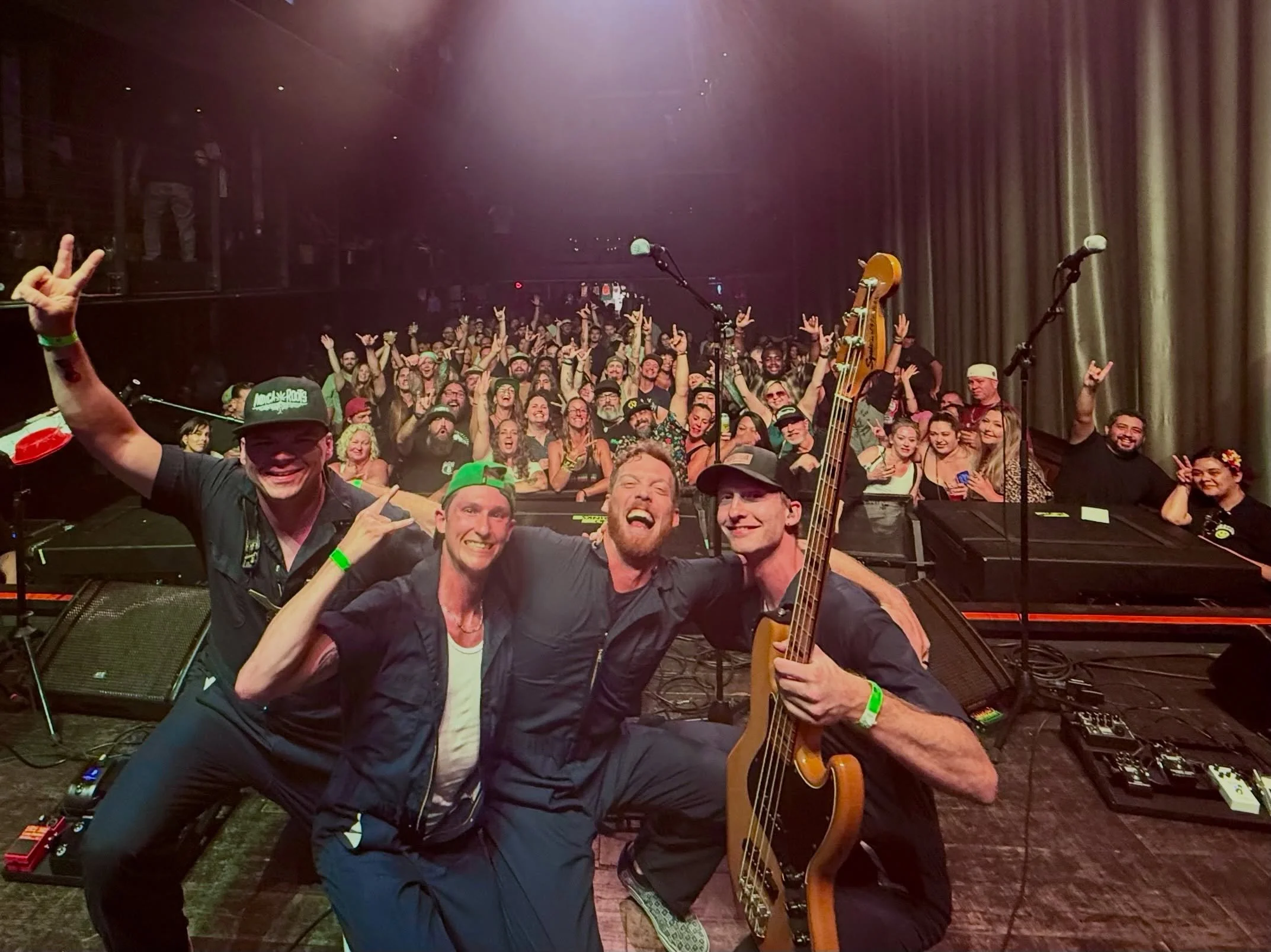 San Diego! You&rsquo;ve done it again. Always a blast at The Box! Big thanks to @ariseroots for having us last night 🙏🏼

 We&rsquo;re back on the road in a week! Get your tix 🛸🛸🛸

#theresinators #sandiego #livemusic #punk #ska