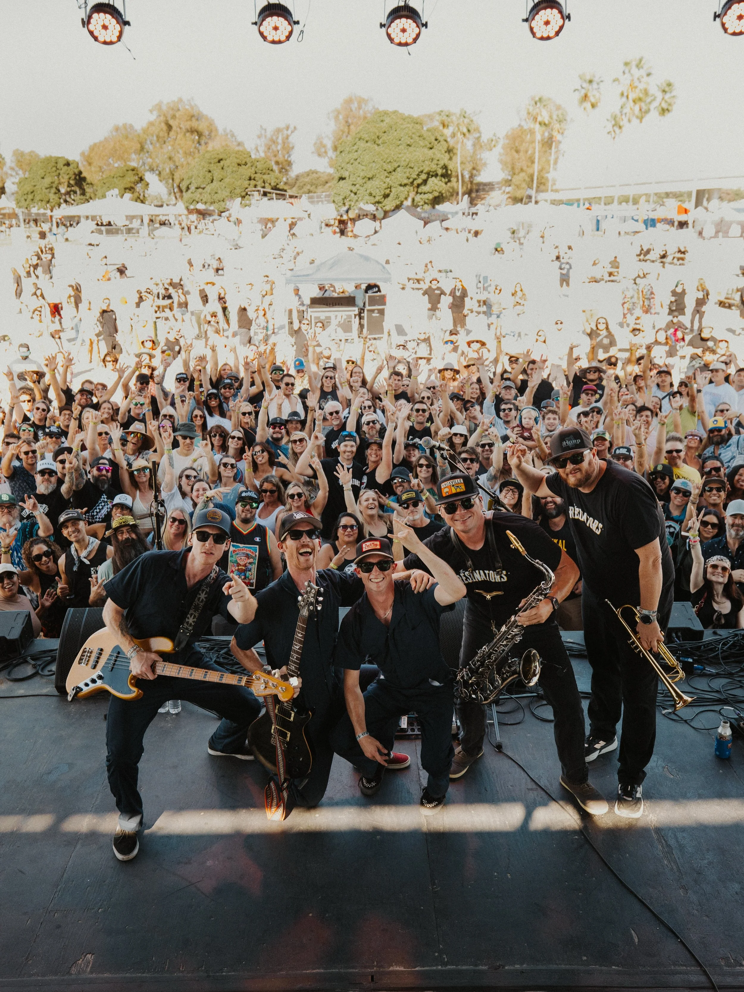 Still flyin&rsquo; high from @bayfestsd 😎

📸: @sanchez_productions with the fire 🔥 

#bayfest #theresinators #sandiego #festivals #concerts