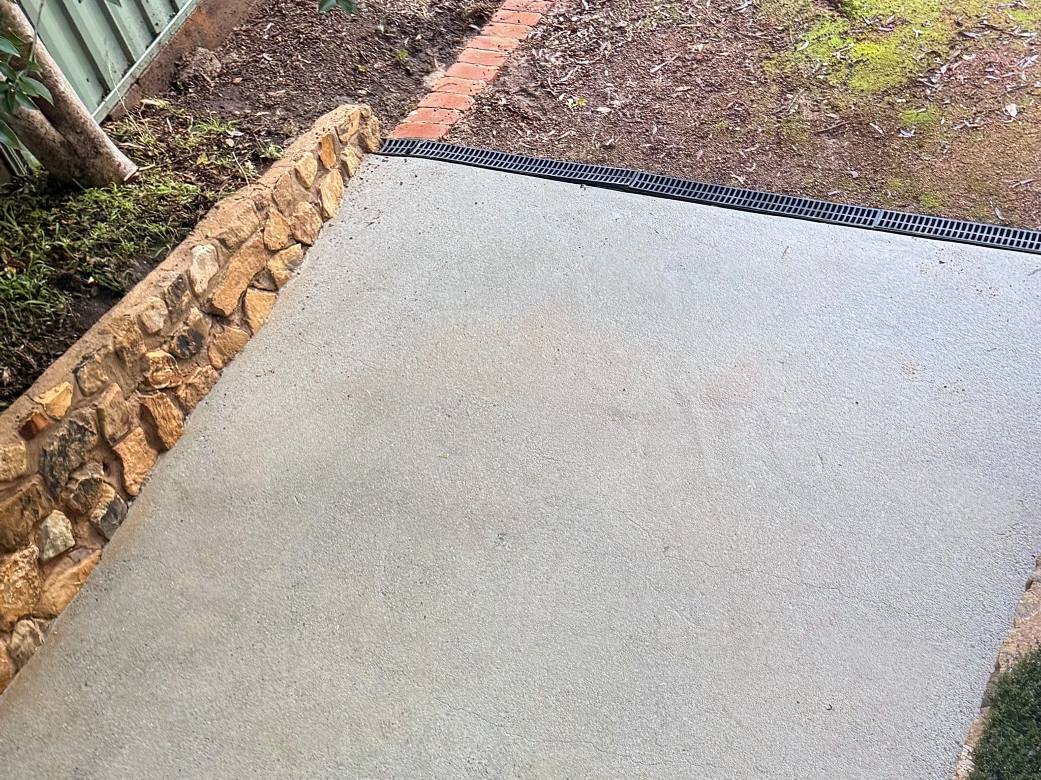 driveway-cleaning-B-after-q90.jpg