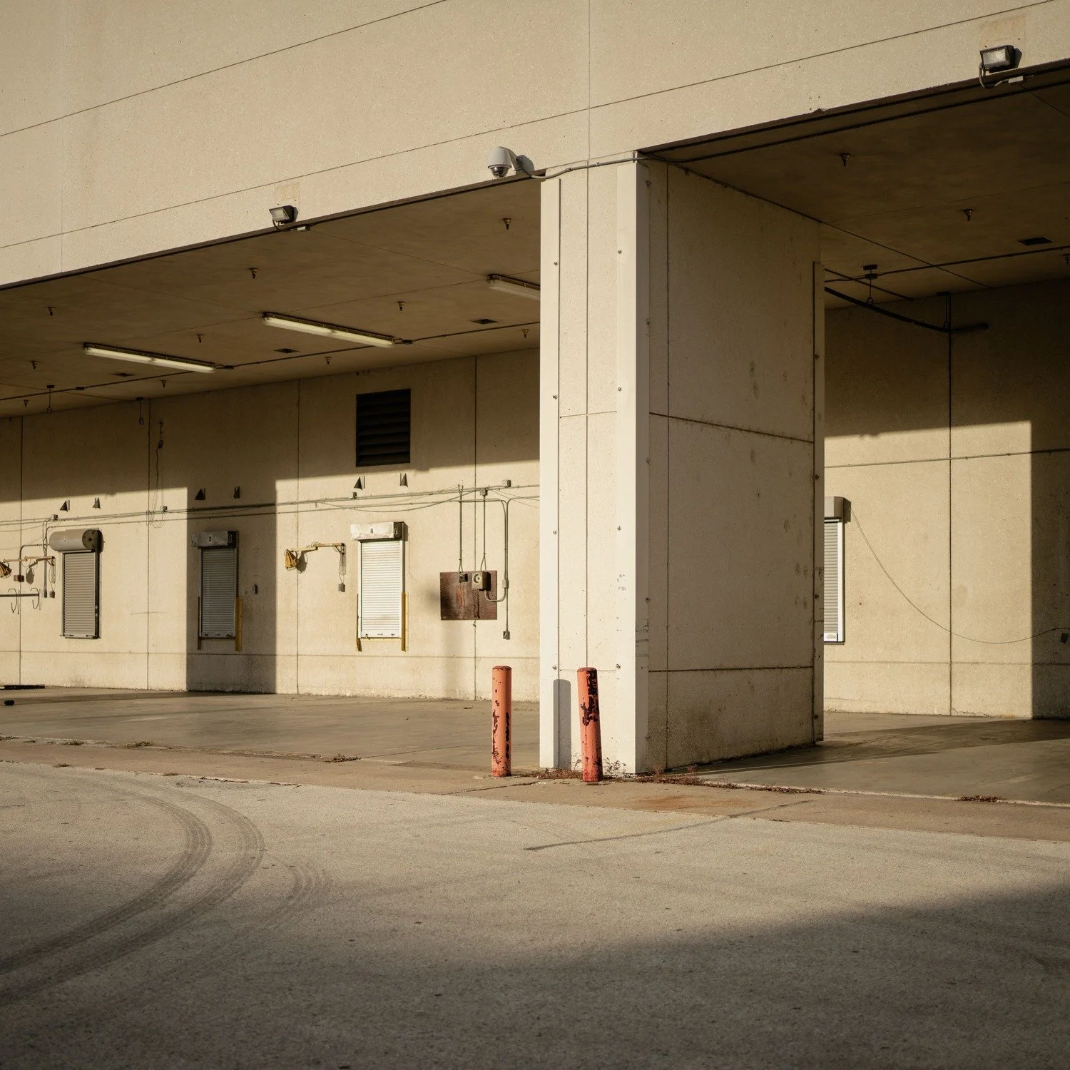 loading-dock-square.jpg
