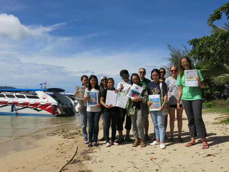 The newly trained Green Fins Thailand team with JJ and myself.