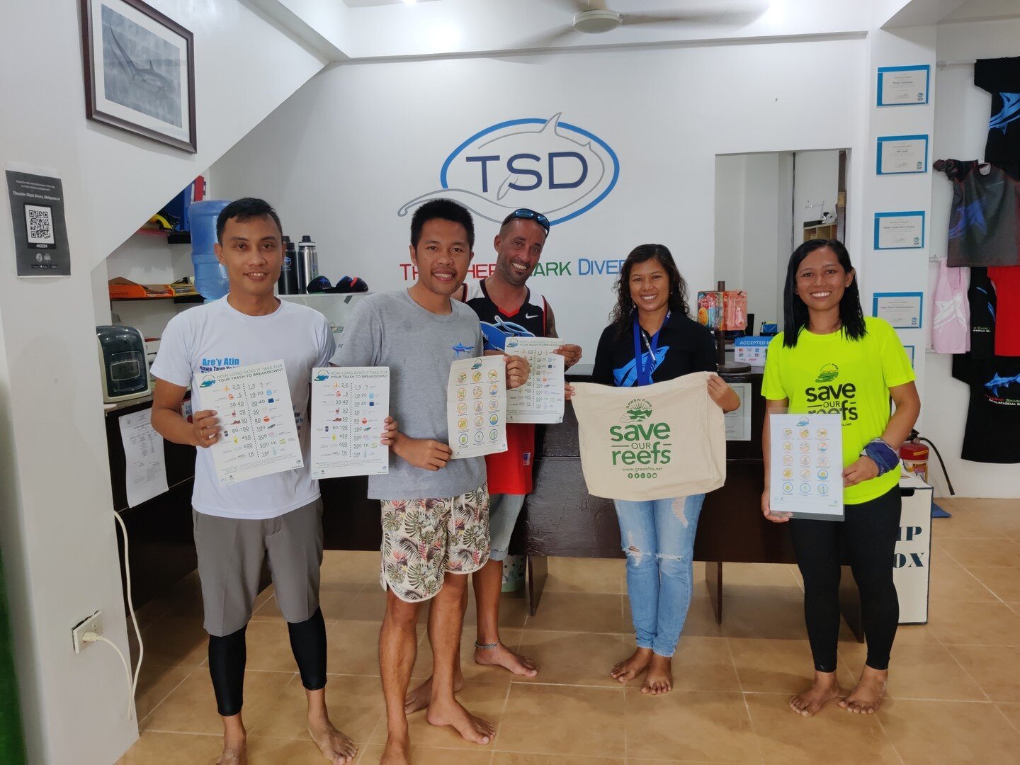 🥳 Congratulations to two Green Fins Members in Malapascua Island for recently passing their annual assessment! Well done for continuing your sustainability journey in protecting our ocean, keep up the amazing work! 🌊🪸

@tsdmalapascua
@little_merma