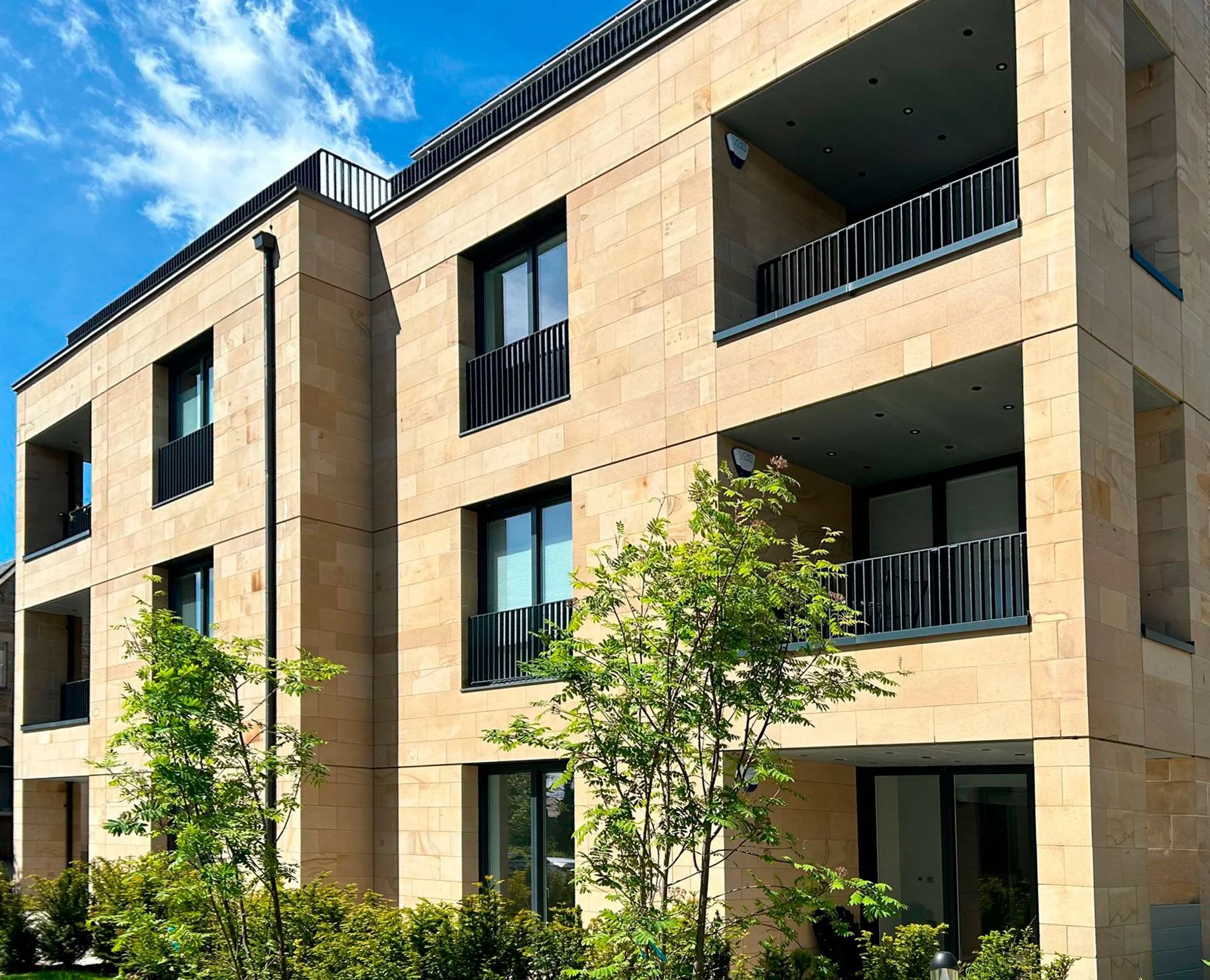 BUILDING AND WALLING STONE