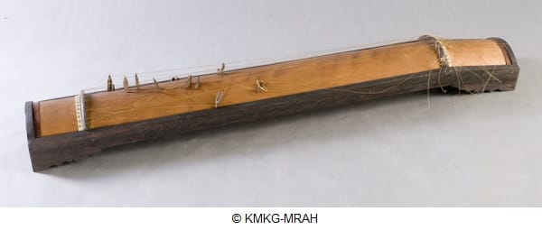 14 string dutch zither.jpeg
