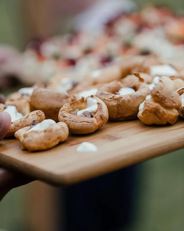 Mmmmm mini Yorkshire puddings..... these beauties feature in our new &lsquo;Yorkshire Feast&rsquo; menu which will be available soon.... keep a look out for our new brochure in the next coming weeks 👀📸 .
#weddingcaterers #weddingfood #eventcatering