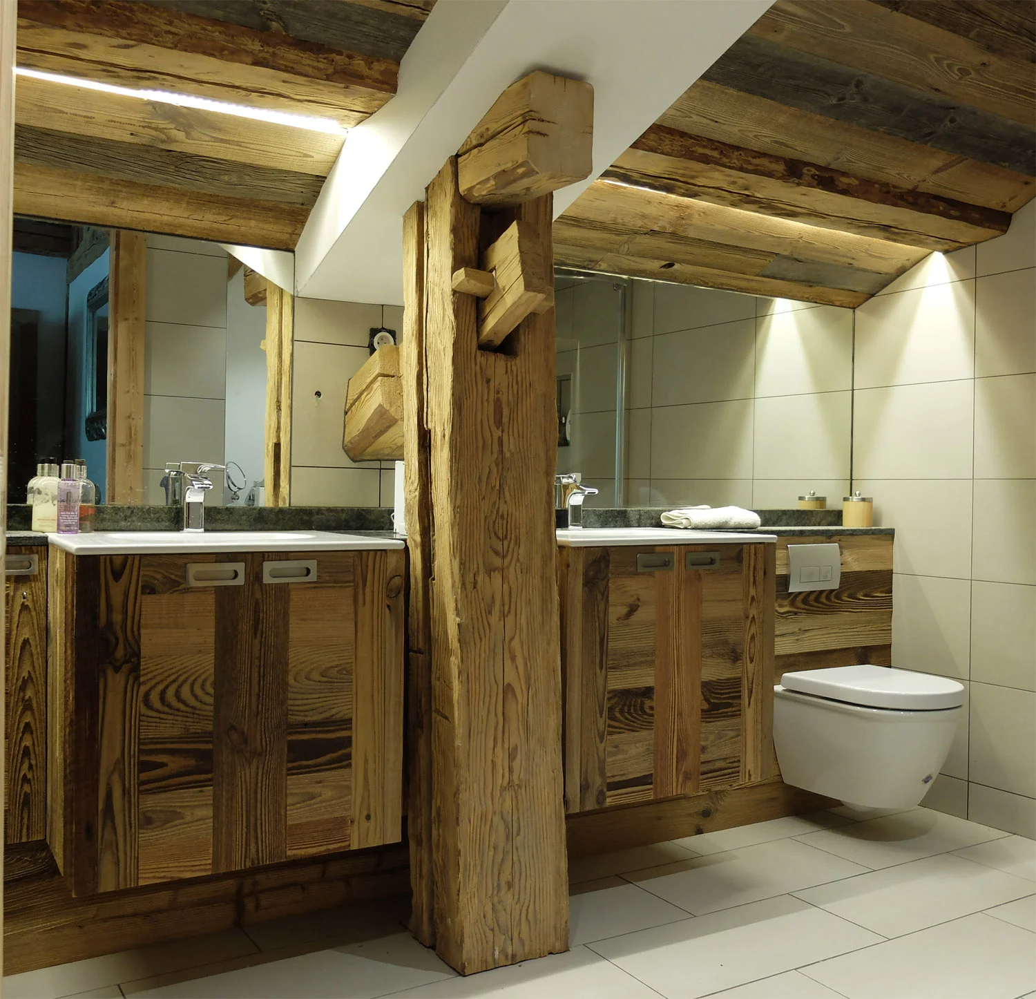 Bathroom2.jpg