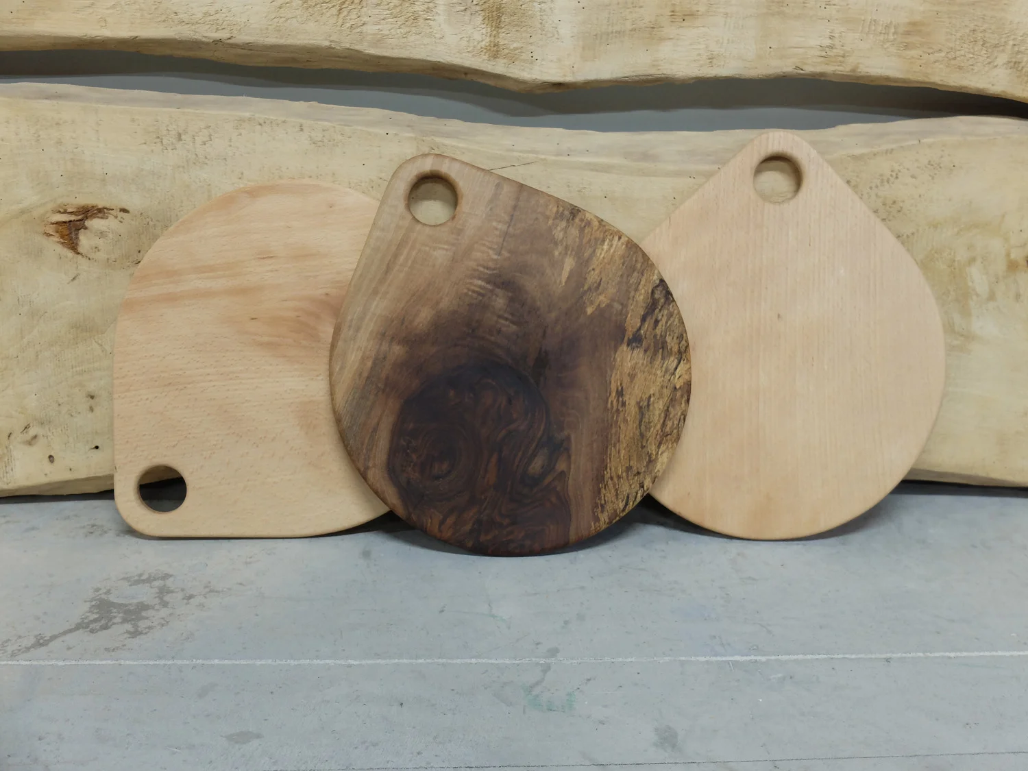 Tear drop serving platter