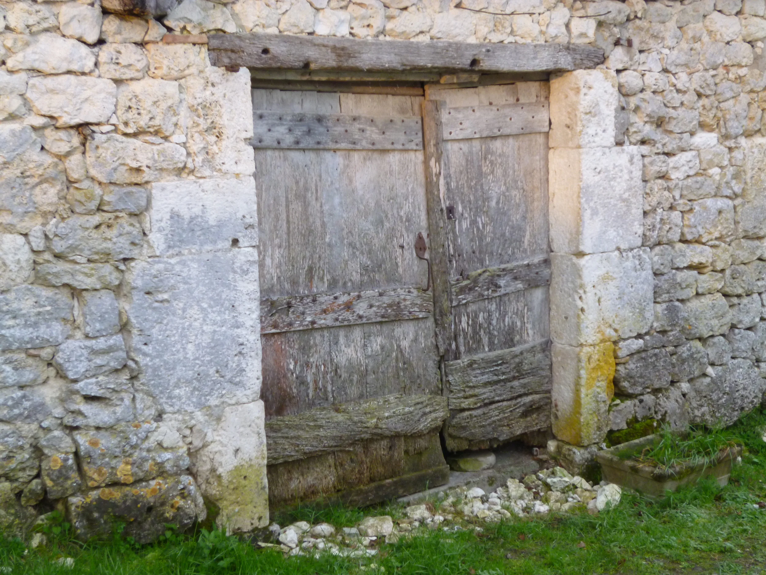 Workshop barn doors. 01/03/16