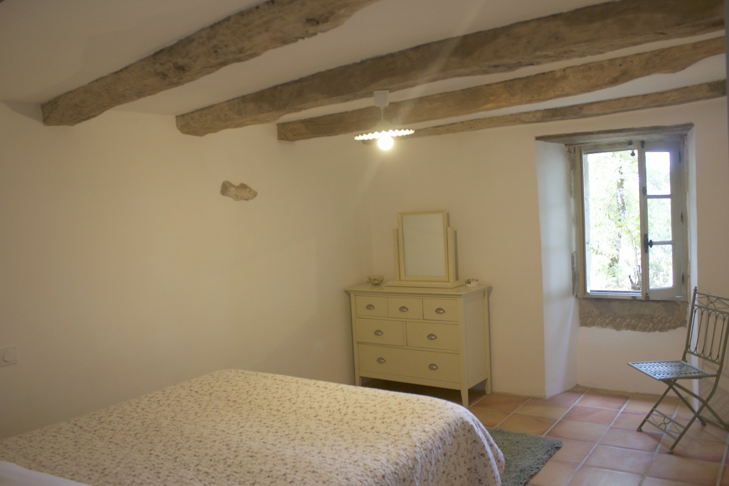 8. Beauville bedroom.