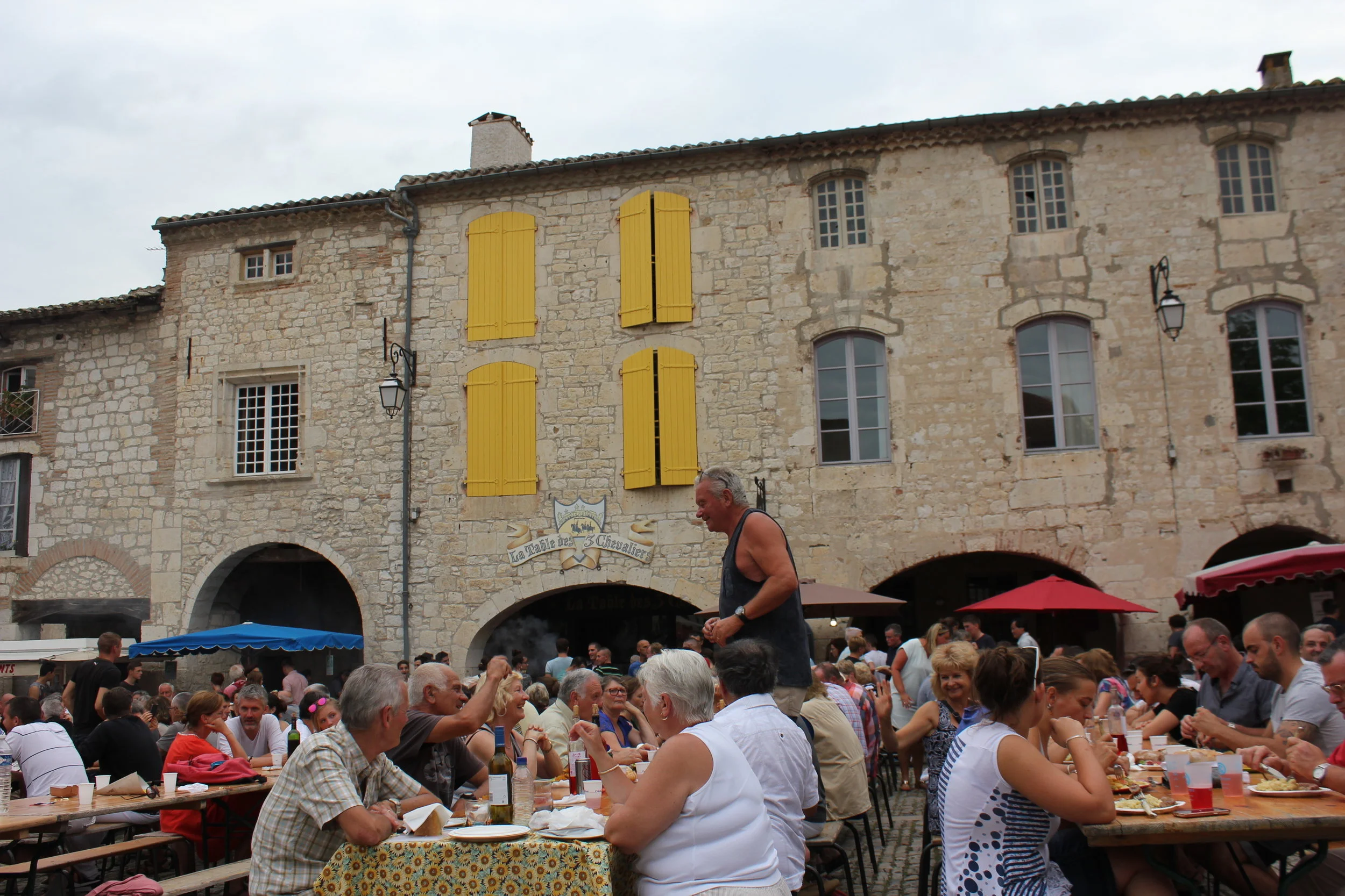 Lauzerte, Thursday evening.