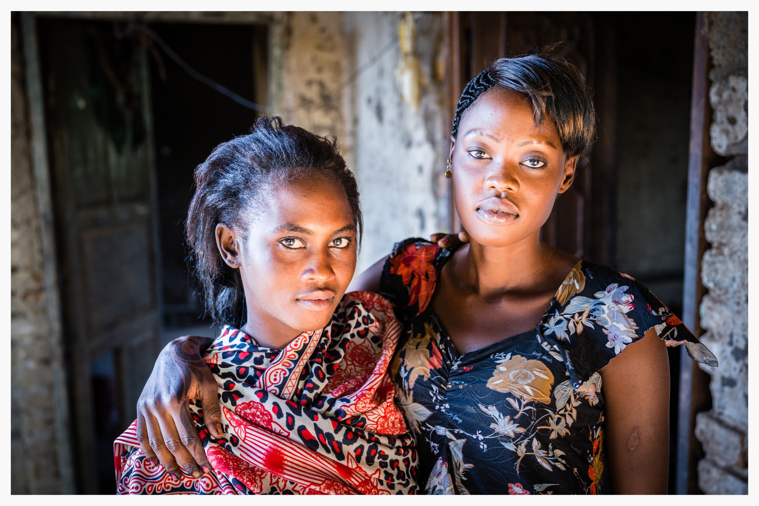Female gang members, WBEG State, South Sudan . Photo © Marcus Perkins