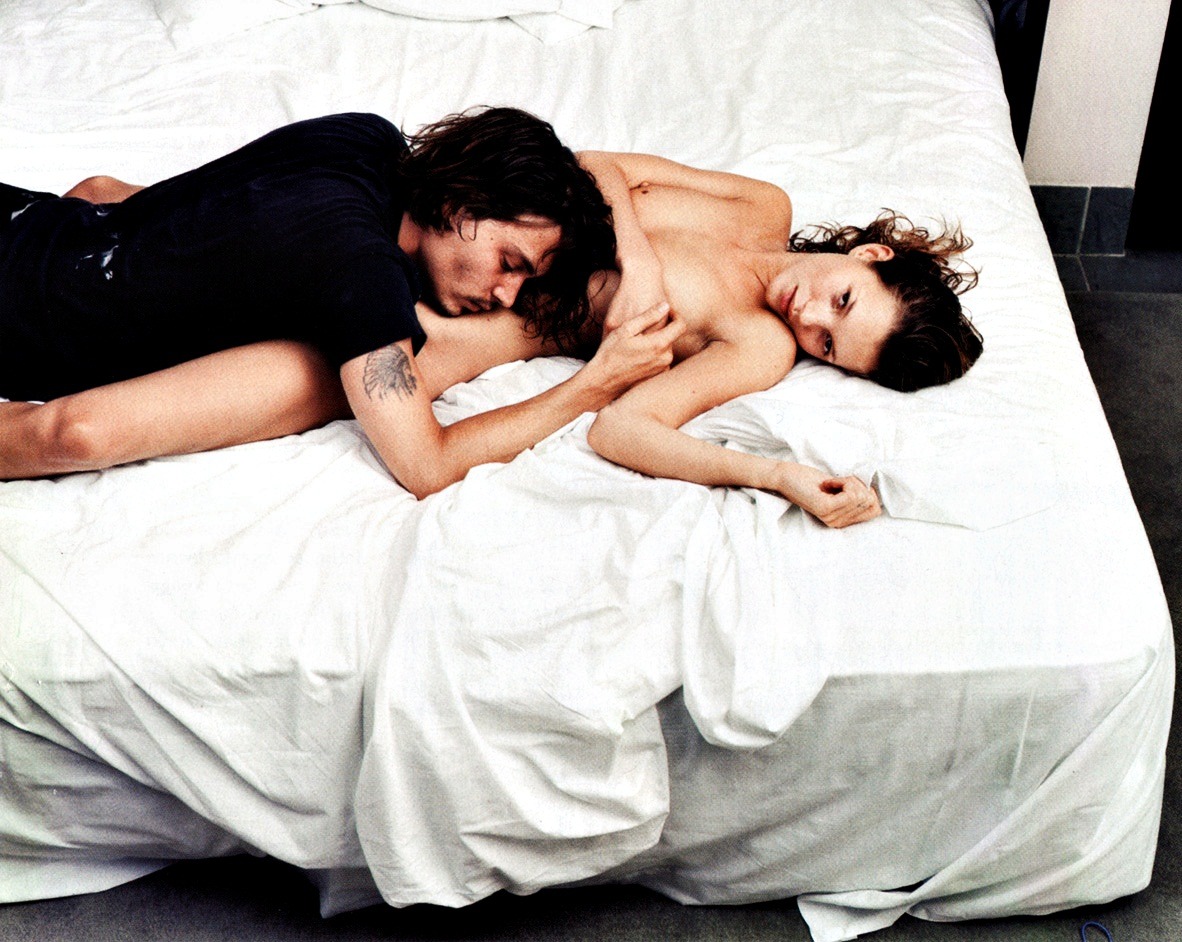 Johnny Depp & Kate Moss by Annie Leibovitz (90s)