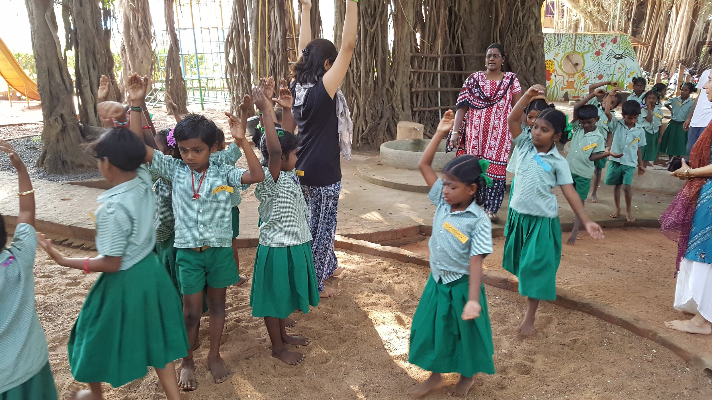 Aikiyam School children rehearsing 20`7.jpg