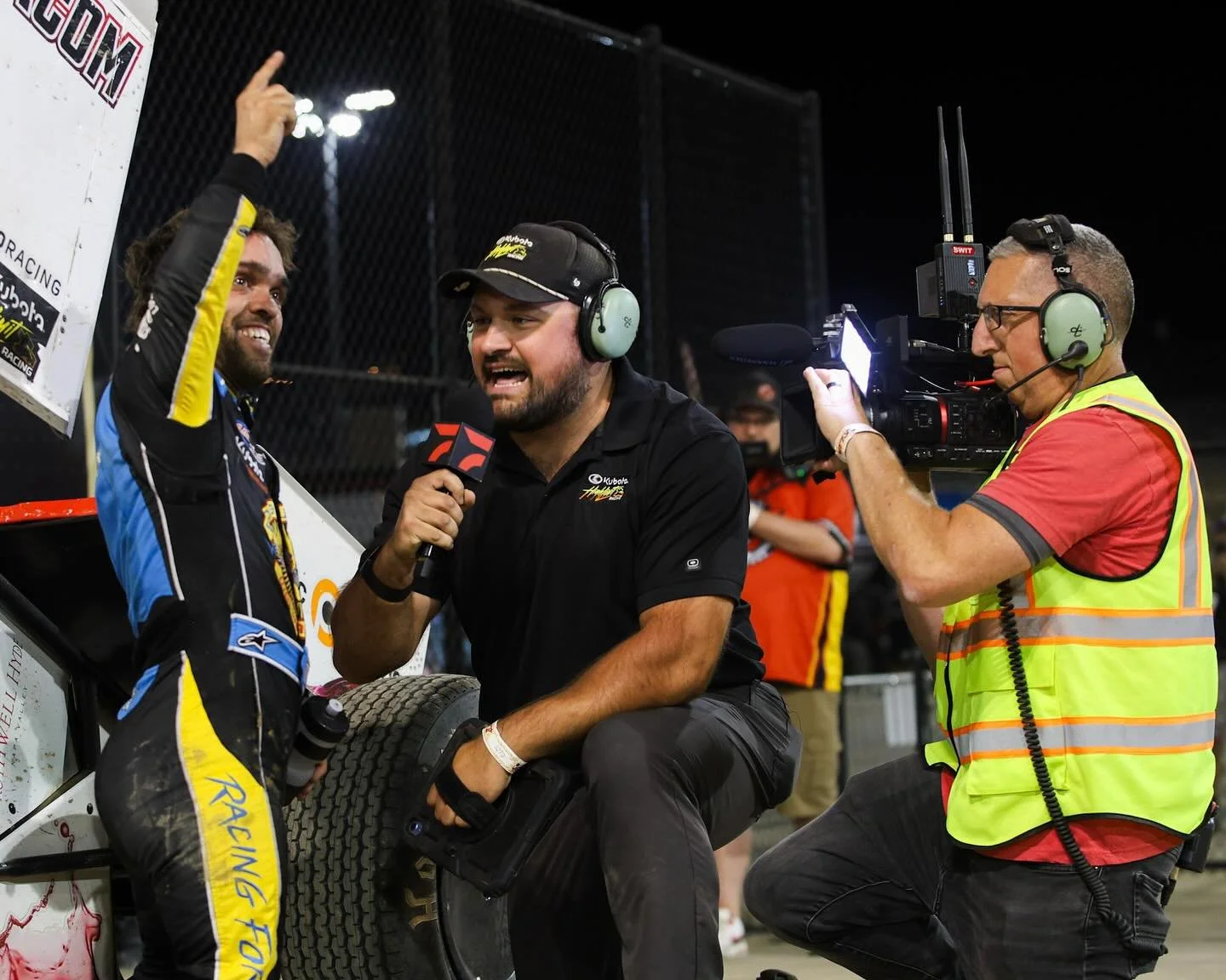 4 Crown Nationals at Eldora is an event every race fan should aim to experience.
@eldoraspeedway
@usacnation
@highlimitracing 

You gotta be there. 
📸: @nickzeb (1-4)
📸: @brycebeckerphotography (5)