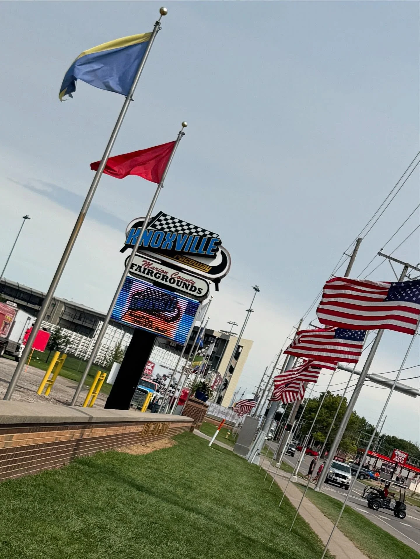 Hope you&rsquo;re thinking of me too, @knoxvilleraceway.

Four and a half-ish days of good food, good people good racing, more food and even more good people that I never thought I&rsquo;d be a part of.

Back to work in five days. West coast, @highli