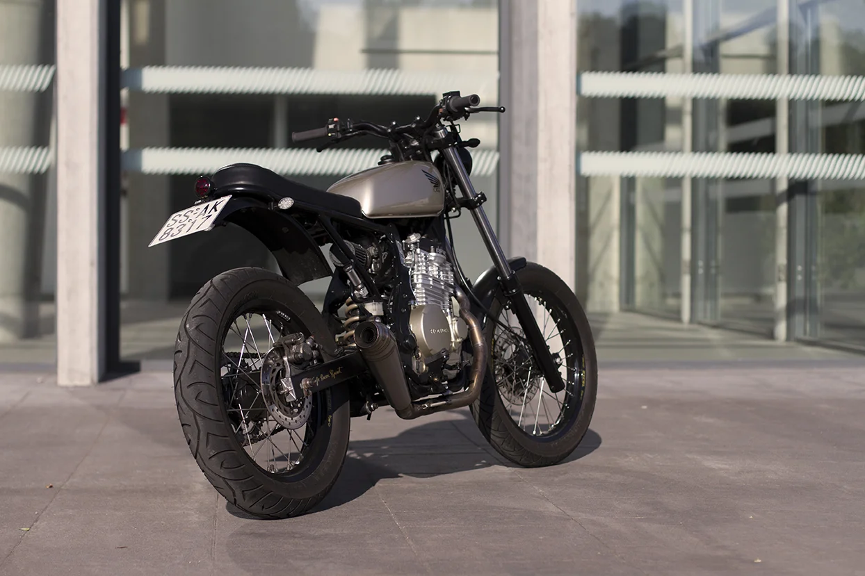 honda_dominator_galeria8.jpg