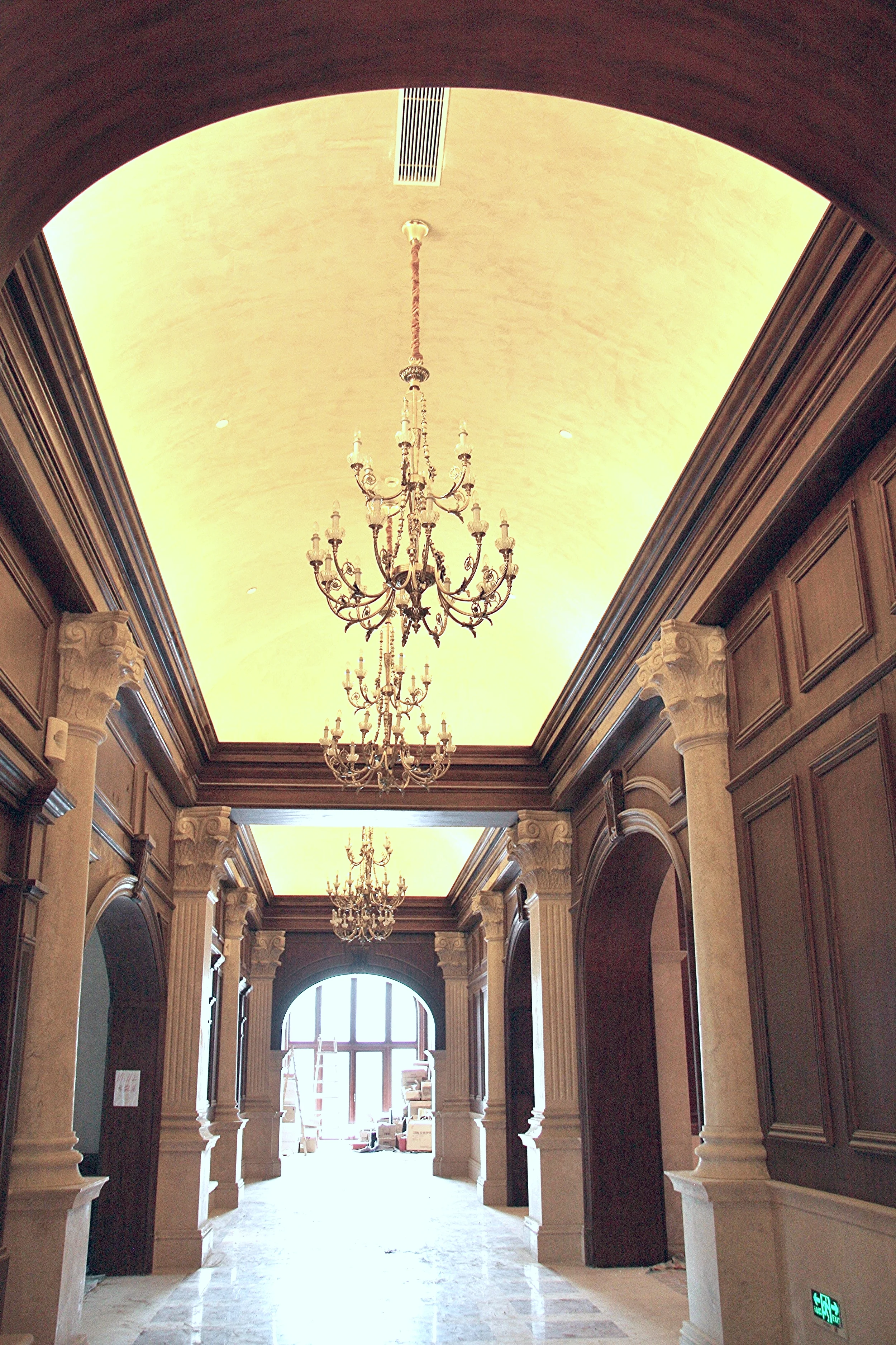 grand corridor (2).JPG