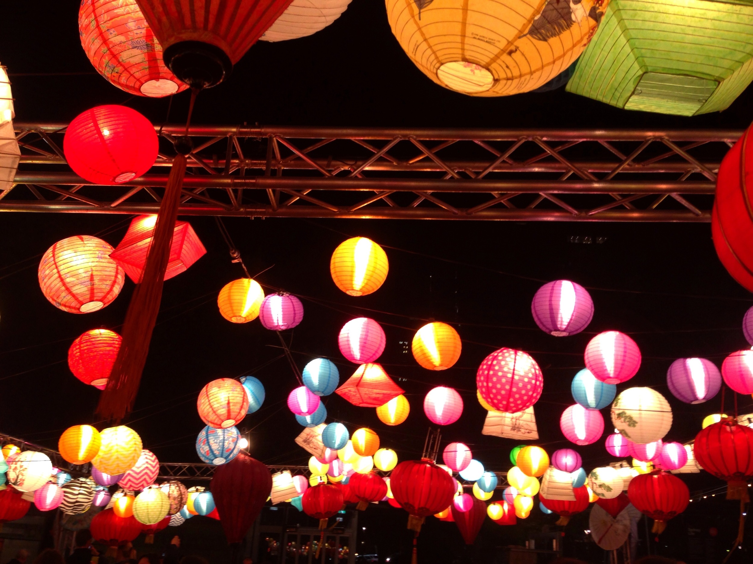 Hypark_Noodles_Market