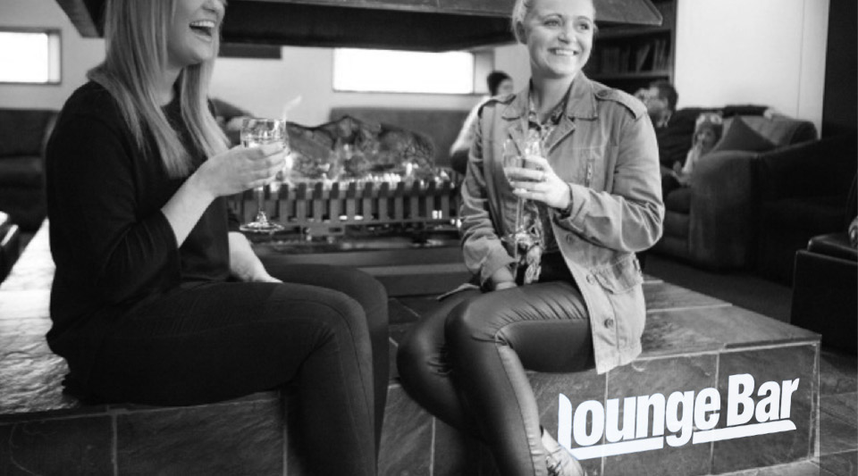 ThredboAlpineHotel_LoungeBar_SignSticker