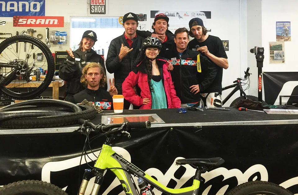 Thredbo_MountainBiking_Team