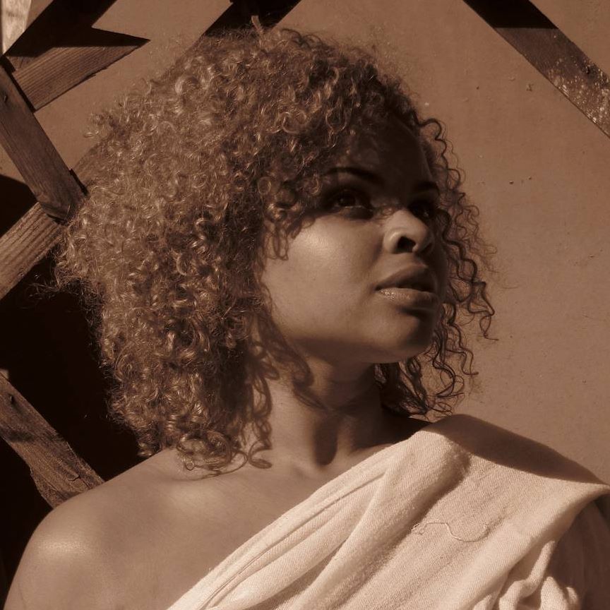  Vanity Duran