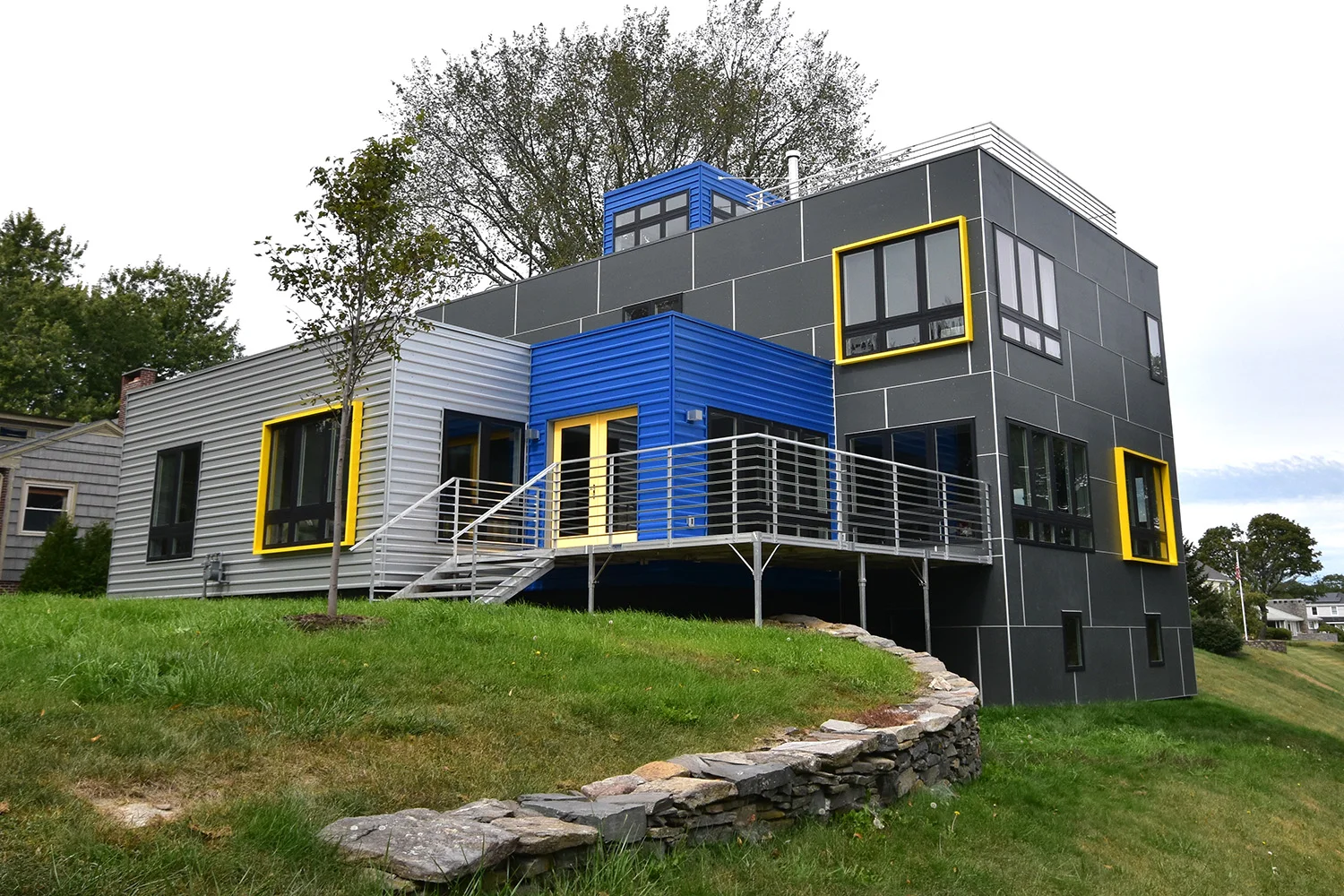 Bean_Outside_House_1.jpg