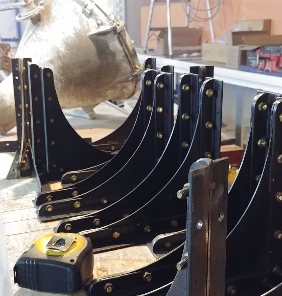 Fun parts and pieces for new #ottopizza we're building out in Saco #comingsoon #morepizza #brackets #searchlight