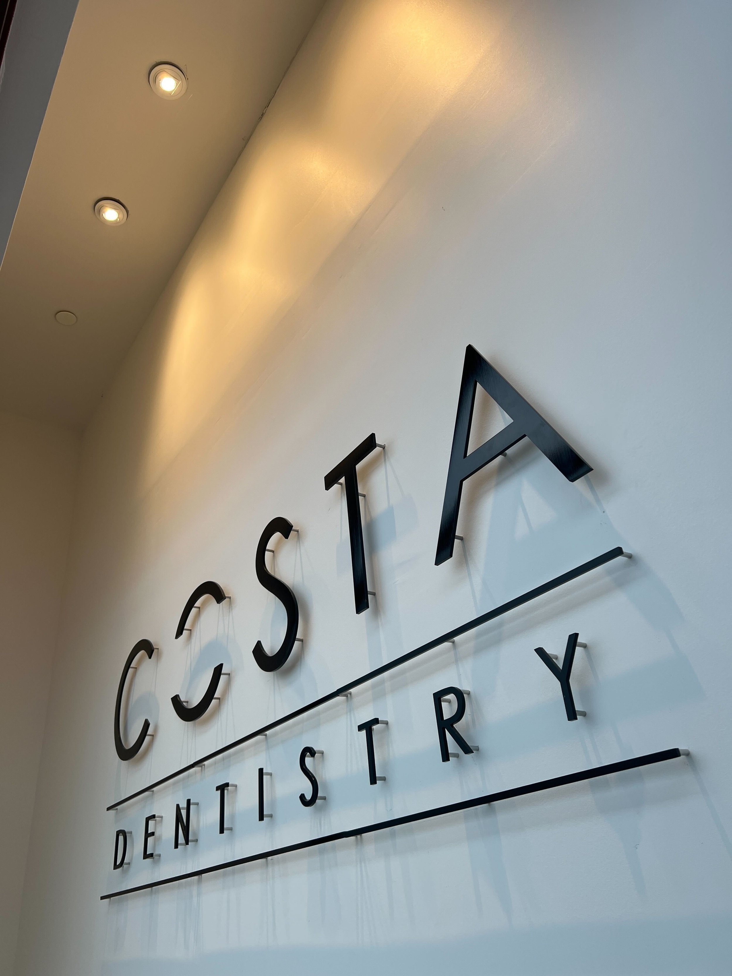 Costa Dentistry individual letters 04.jpg