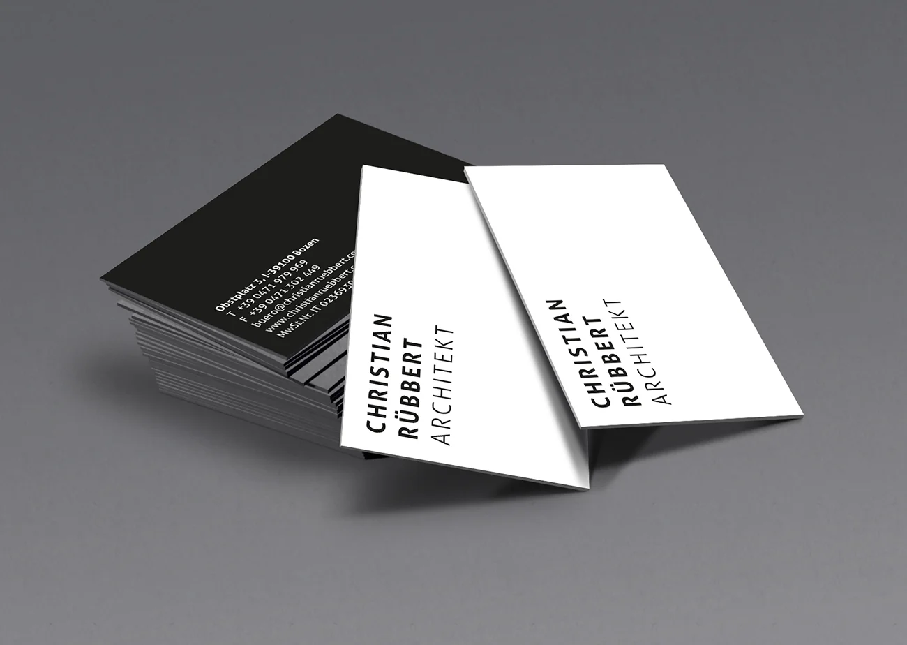 R-silver-business-card-mockup.jpg